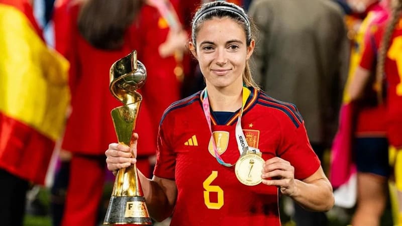 Aitana Bonmatí giành Quả bóng vàng 2023