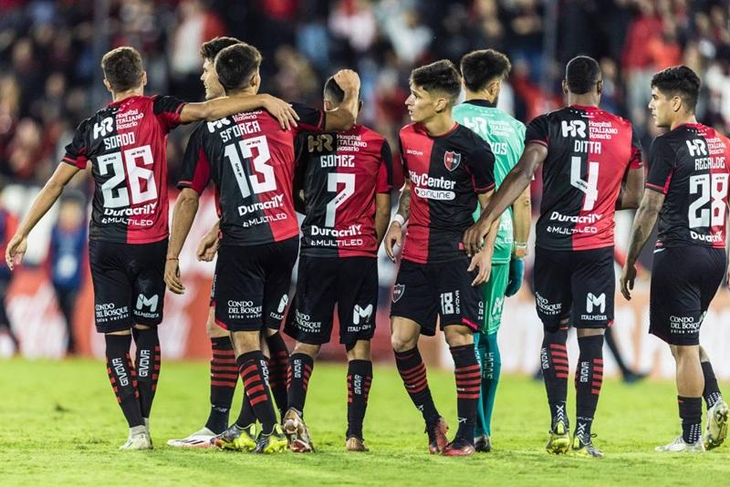 Các cầu thủ của Newell’s trên sân cỏ