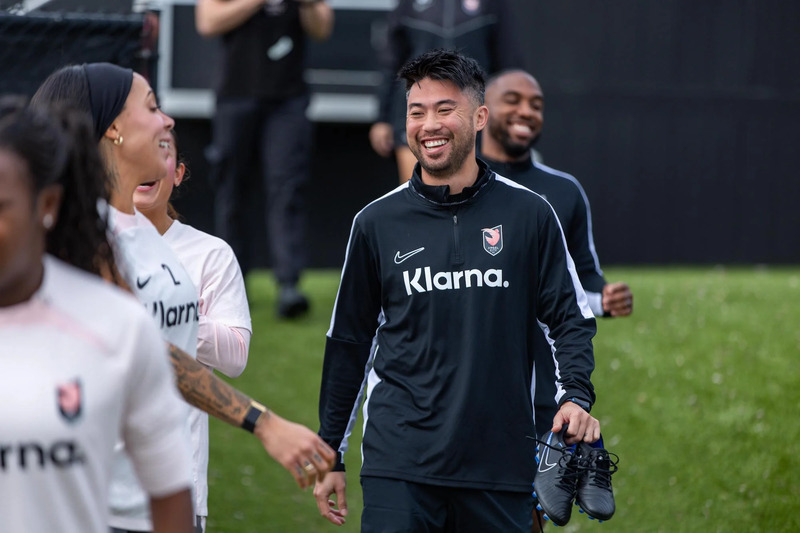 Huấn luyện viên tư vấn tại đội bóng Angel City FC