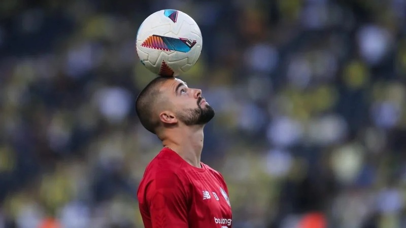 Zhegrova sở hữu nhãn quan chiến thuật linh hoạt