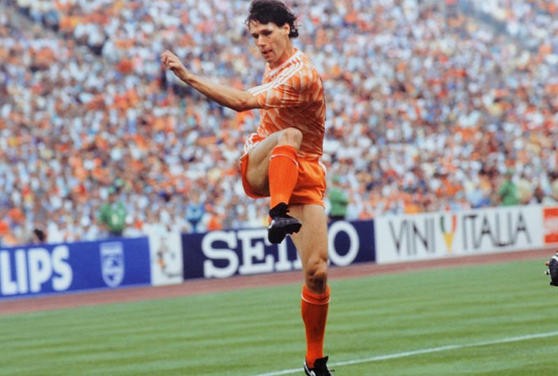 Thanh thoát, kỹ thuật, sút bóng đỉnh cao và sắc bén