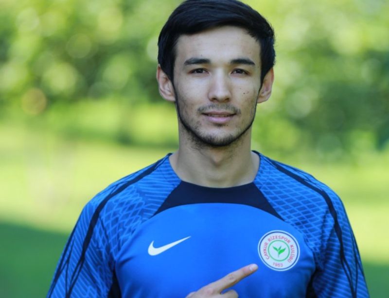 Anh sở hữu thể hình lý tưởng, khả năng tranh chấp và tắc bóng chính xác