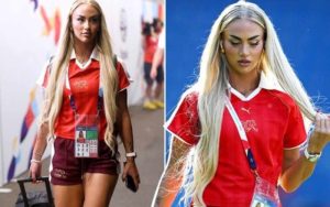 Lehmann trở thành nhân tố chủ chốt trên sân khi khoác áo Aston Villa