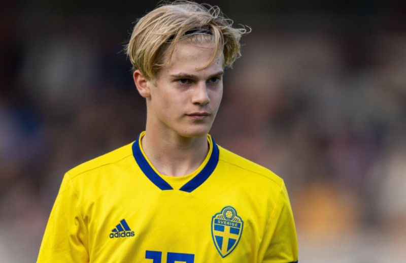 Bergvall được kỳ vọng sẽ trở thành ngôi sao tuyến giữa trong tương lai