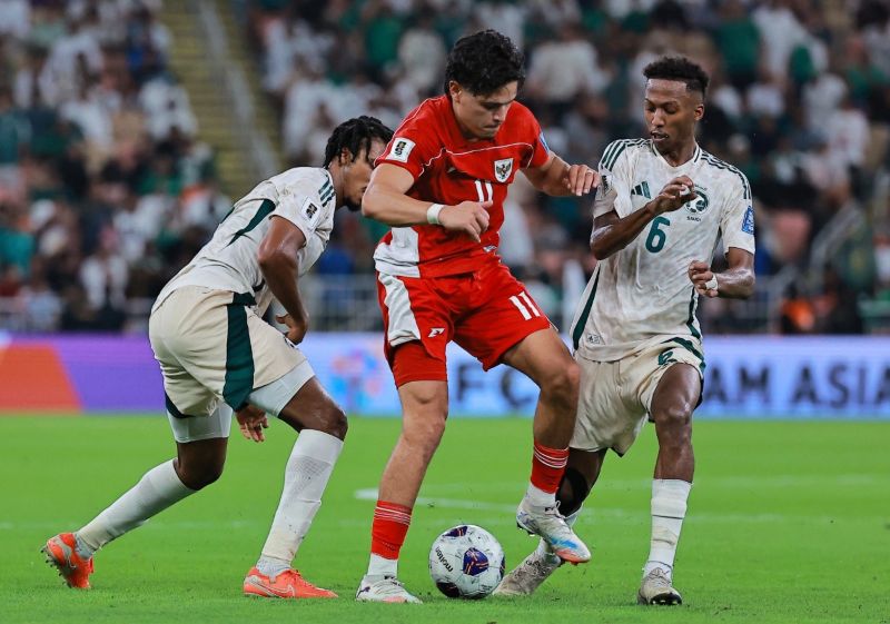 Người hâm mộ Indonesia bày tỏ phẫn nộ trên khán đài và mạng xã hội